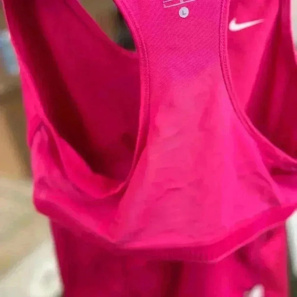 NIKE Nike Dri-Fit IN PINK TANK TOP IN L